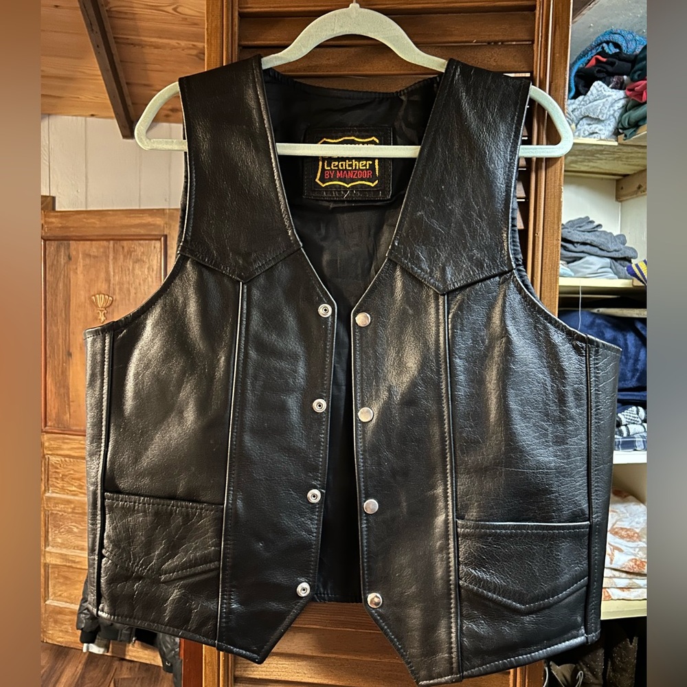 Manzoor genuine leather biker vest, snap front, fits like M/L.